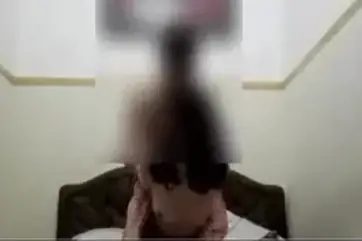 Gadis Cantik Pasrah Goyang Kasur Hotel